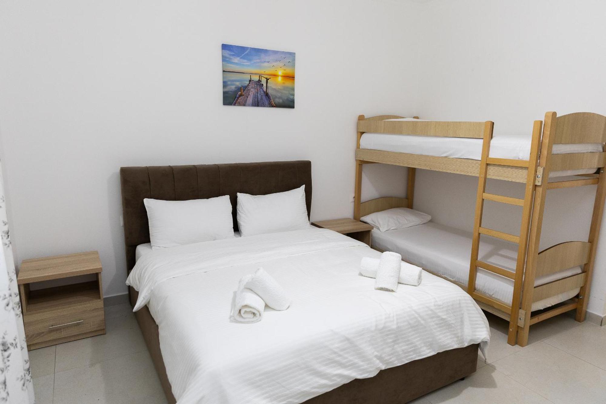 Hotel Paradise Shkoder Exterior photo